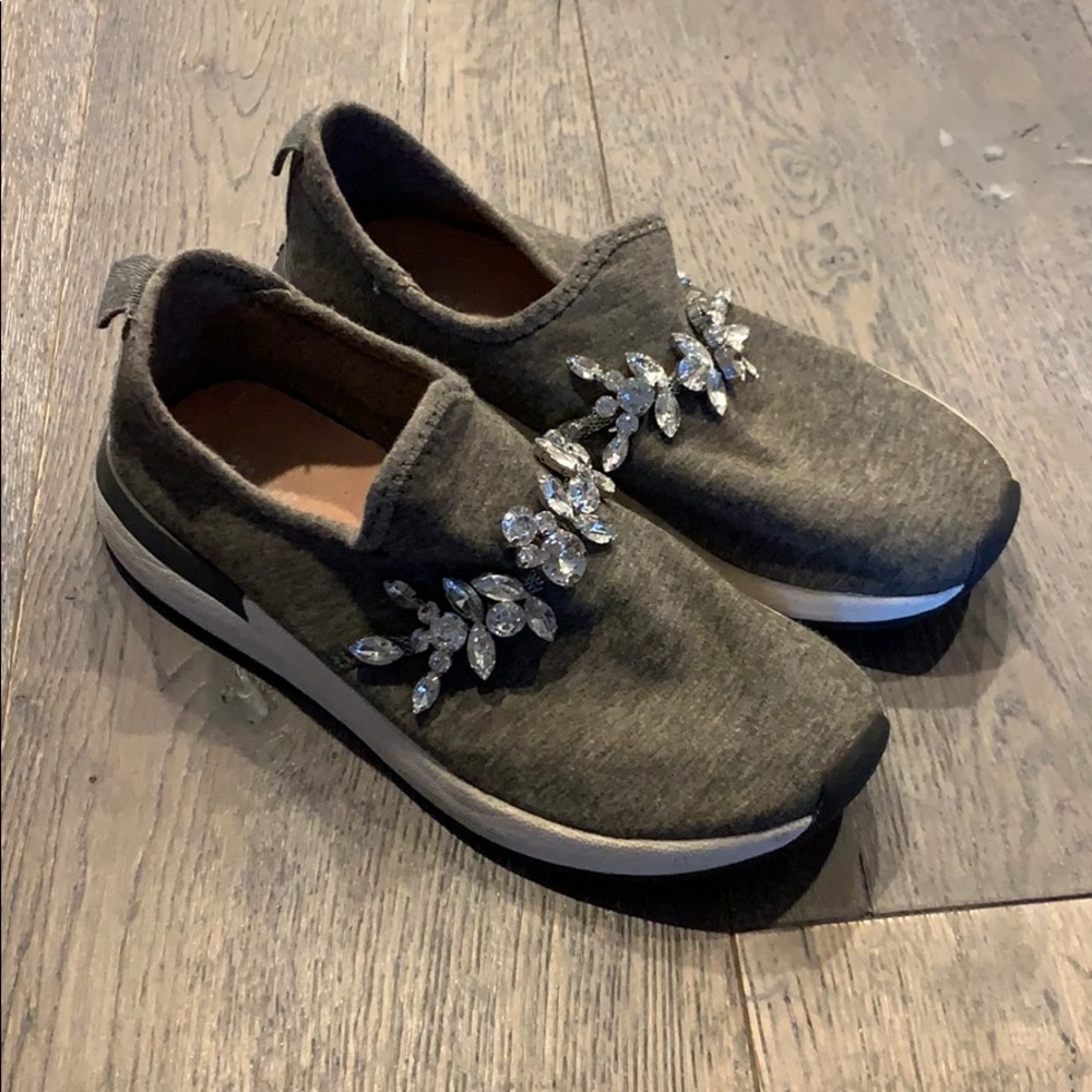 Gray slip-on shoes with stones